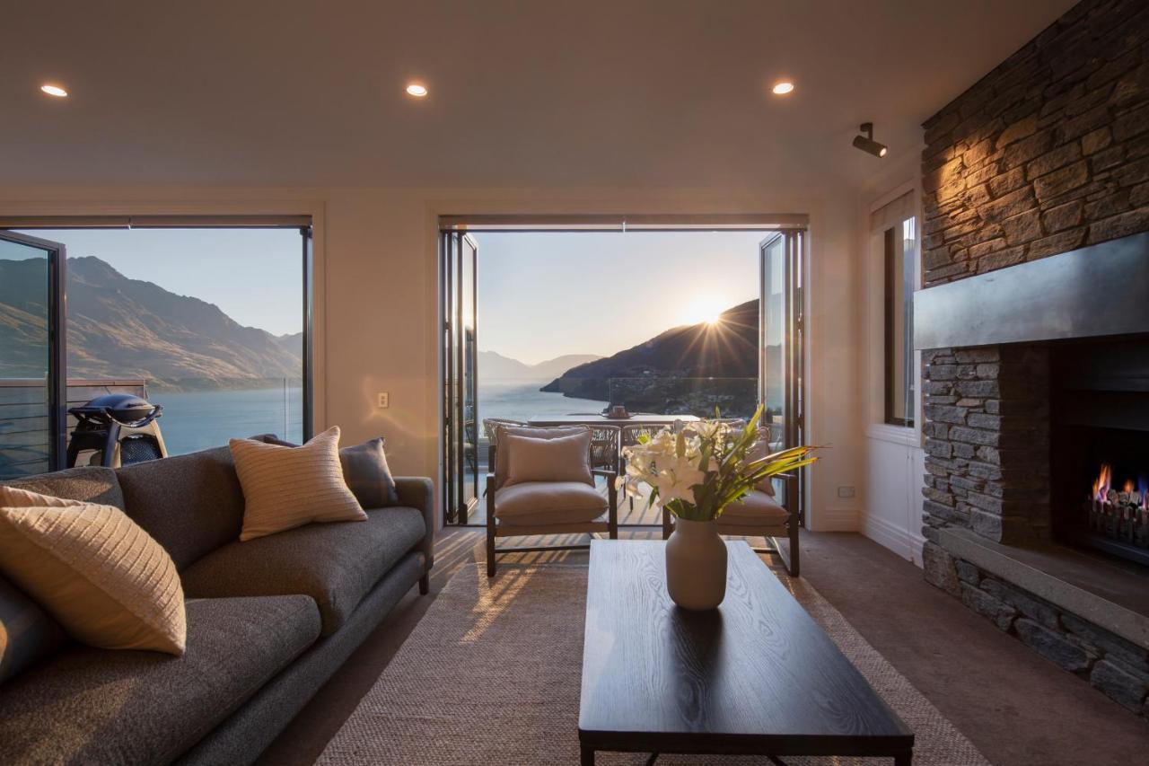 Picture Point Villa Queenstown Exterior photo